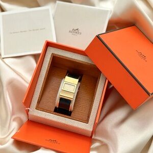 AUTHENTIC VINTAGE HERMES LOQUET BLACK LEATHER CUFF WATCH - WITH BOX